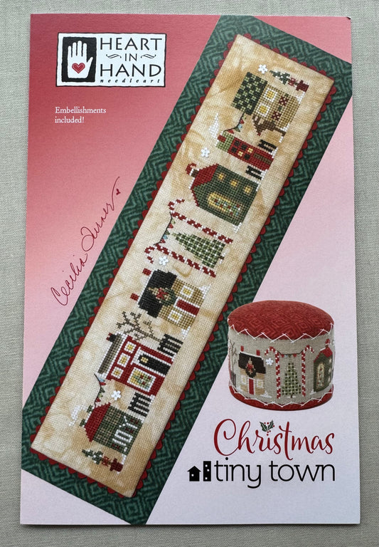 Christmas Tiny Town; Heart In Hand