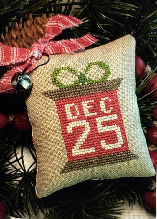 Christmas Day Spool; Crafty Bluebonnet Designs