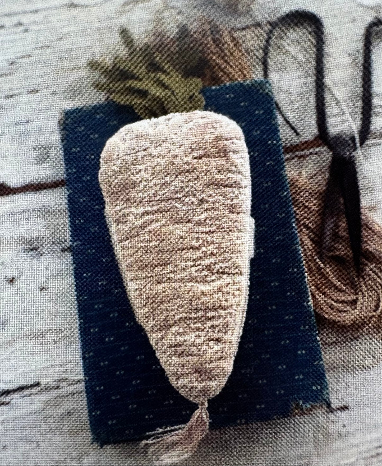 Velvet Parsnip Needle Book