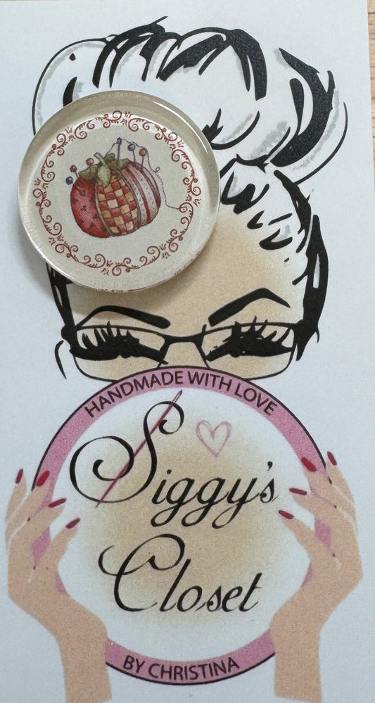 Tomato Pincushion Needle Minder