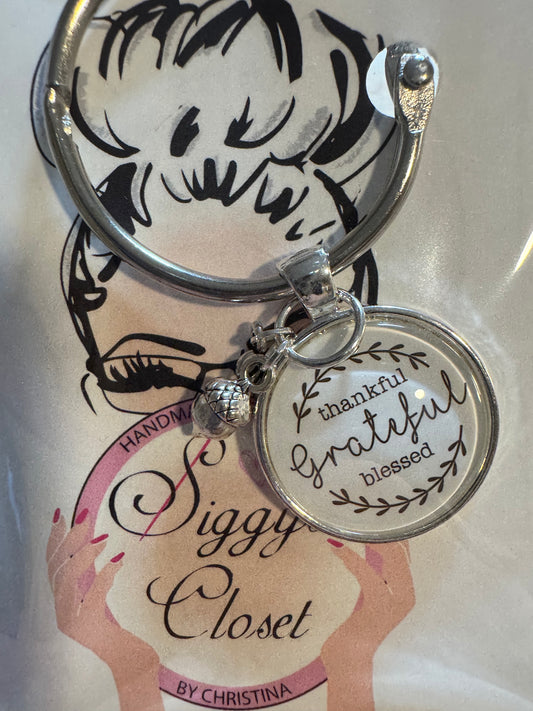 Grateful Thread Keeps