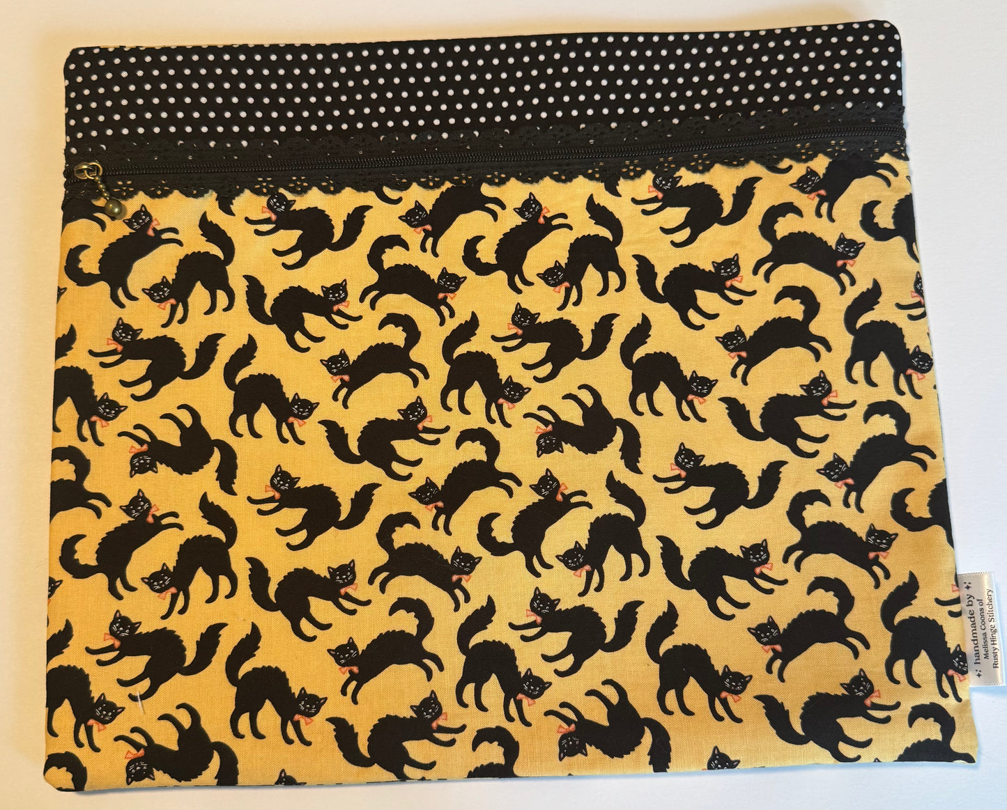 Halloween Project Bags by The Rusty Hinge Stitchery