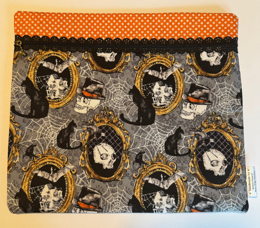 Halloween Project Bags by The Rusty Hinge Stitchery