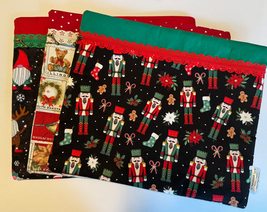 Holiday Project Bags by The Rusty Hinge Stitchery