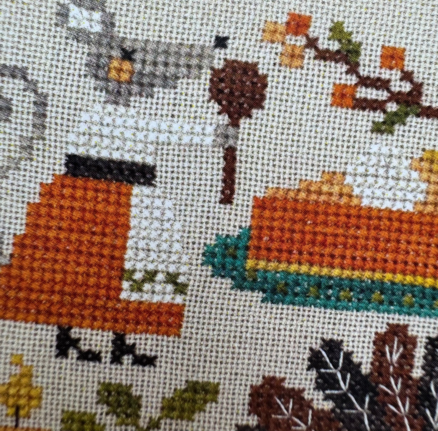 Mouse's Pumpkin Pie; Tiny Modernist