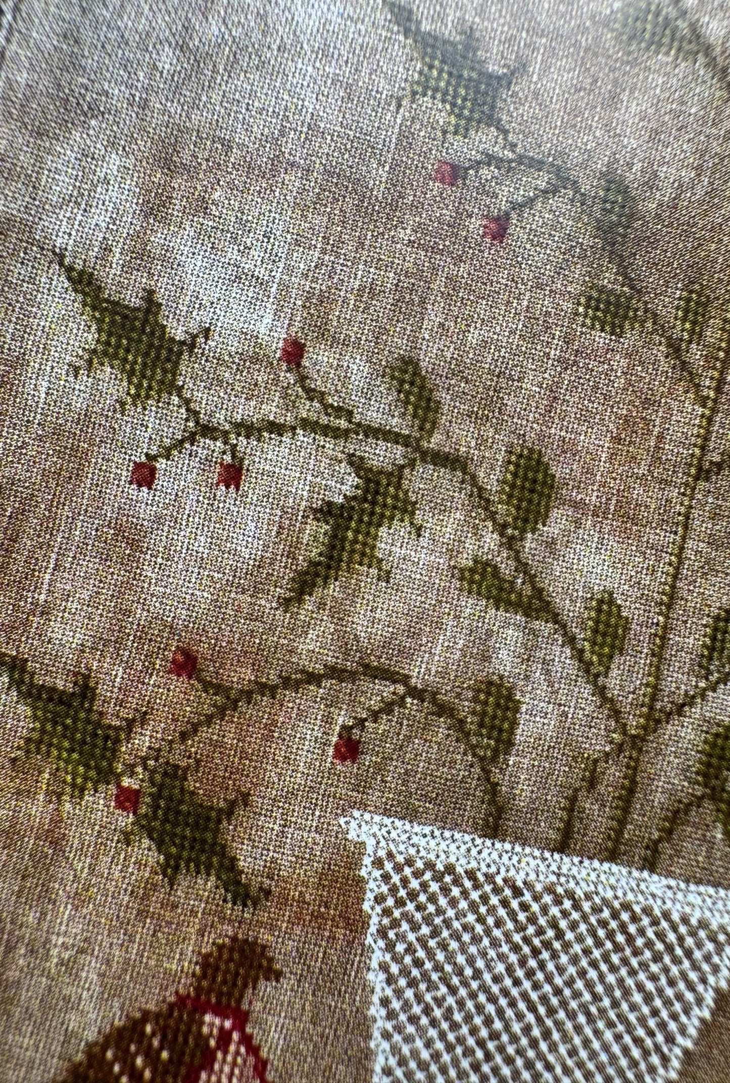 Holly Basket Sewing Roll; Stacy Nash Designs