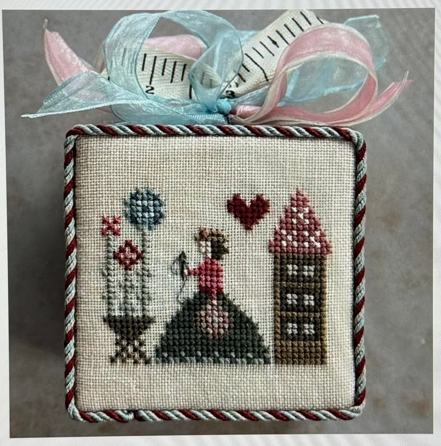 Needleworker's Frill; Heart In Hand