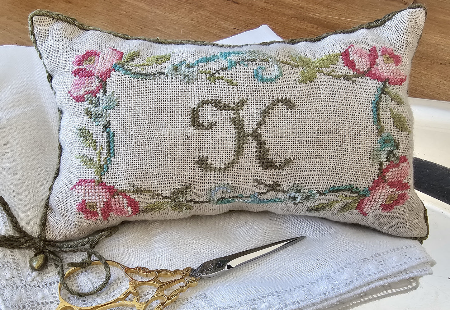 Roses and Scrolls Kit; Samplers Not Forgotten
