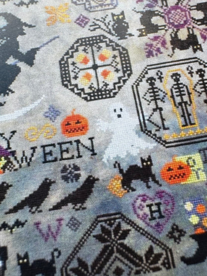 Halloween Quaker; Lila's Studio