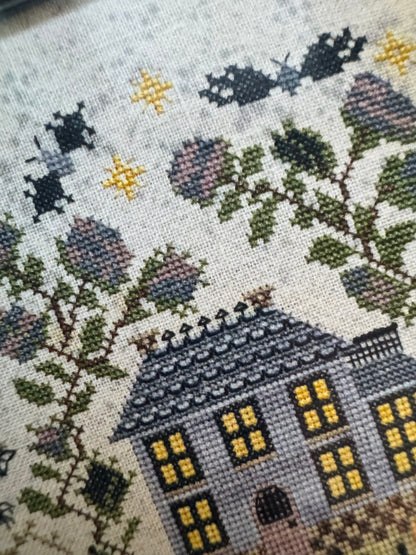 Spooky Mansion; Quaint Rose Needlearts