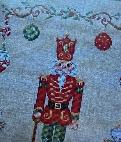 Nutcracker; Serenita di Campagna