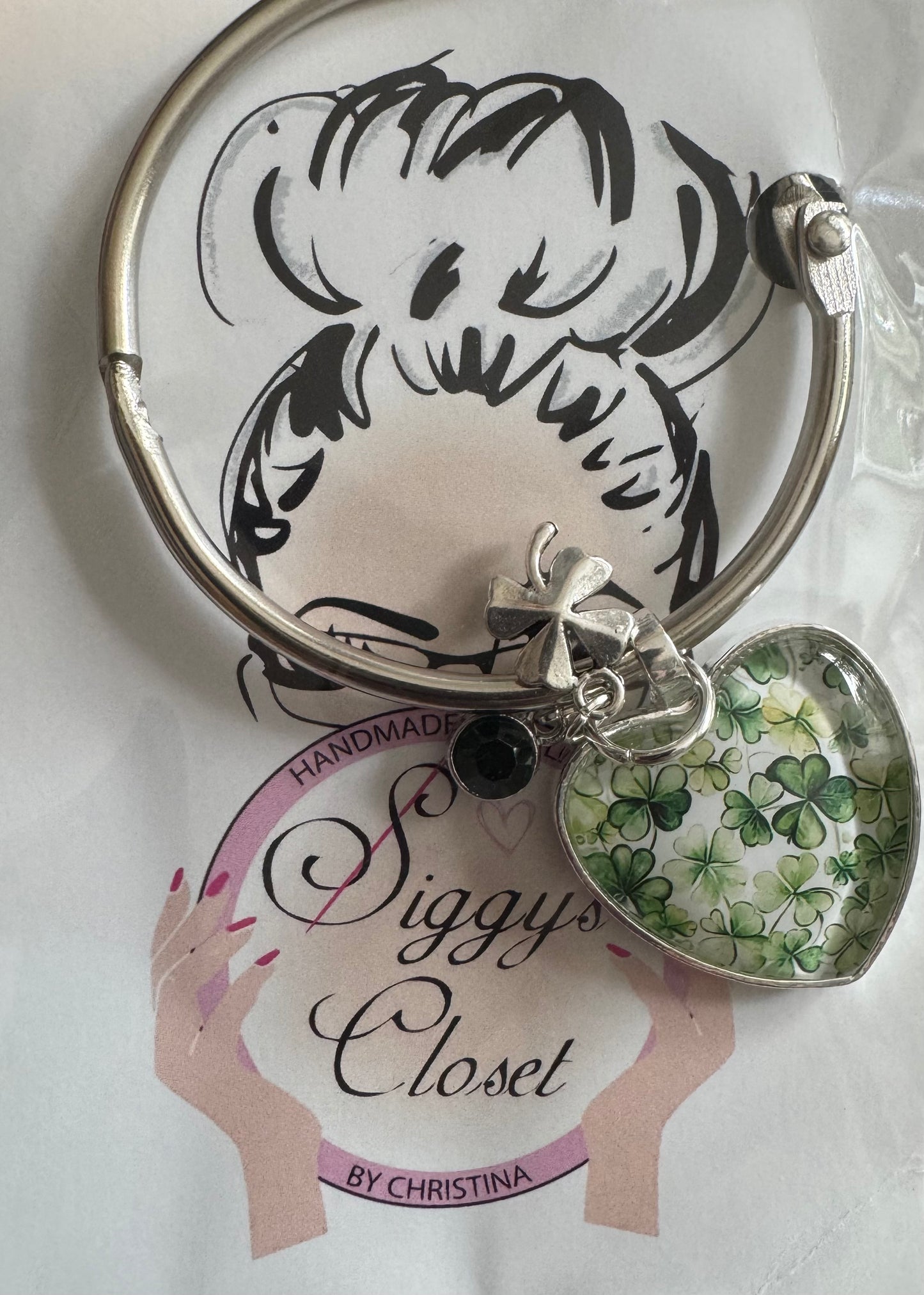 Shamrock Themed Thread Keeps