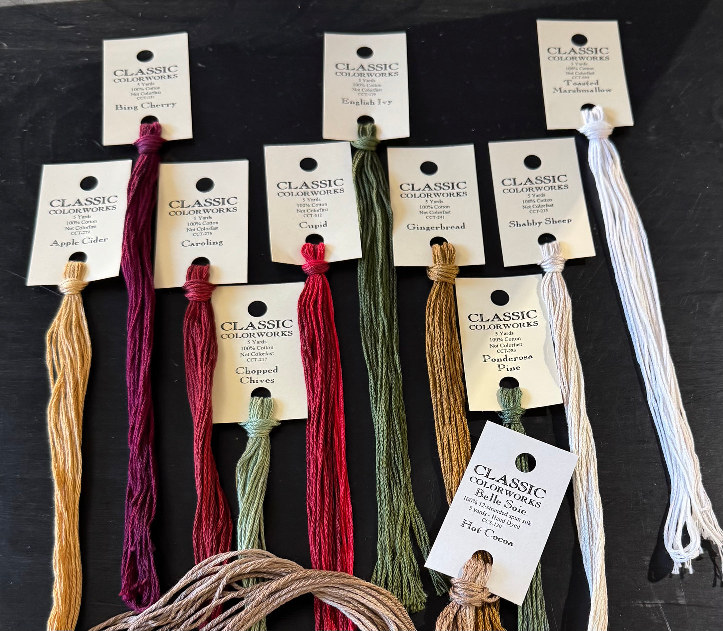 Classic Colorworks Holiday Threadpack